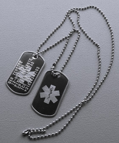 Dogtags medisch gegraveerd en geponst RVS